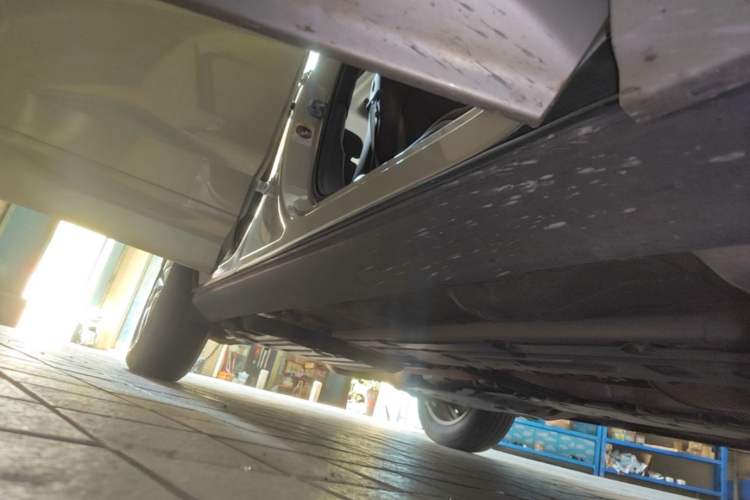 Used Volvo XC60 2019 T5 4x4 Smart Edition China VI Standard Right Side Sill