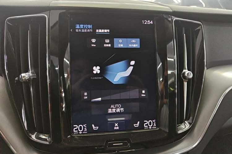 Used Volvo XC60 2019 T5 4x4 Smart Edition China V Standard Audio And AC Panel