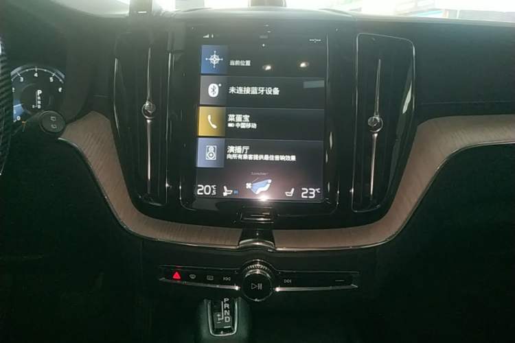 Used Volvo XC60 2019 T5 4x4 Zhiya Luxury Edition China VI Standard Audio And AC Panel