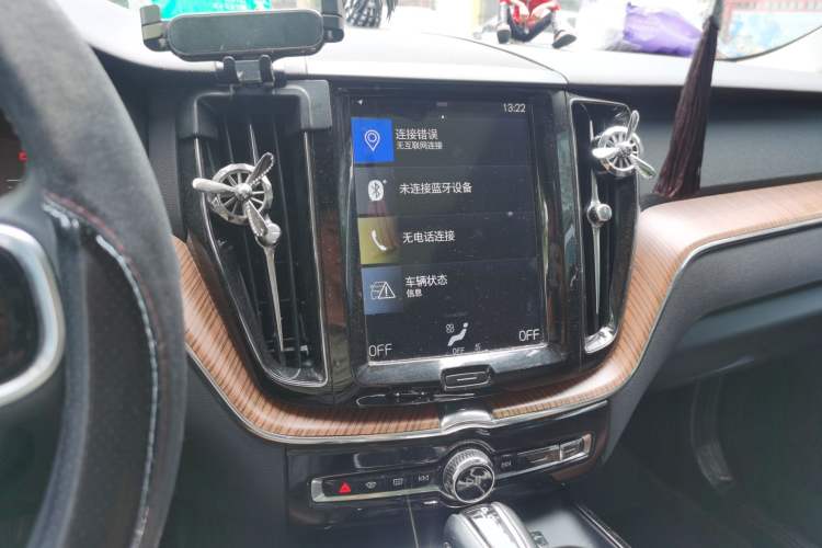 Used Volvo XC60  Audio And AC Panel