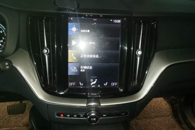 Used Volvo XC60 2019 T5 4x4 Smart Edition China V Standard Audio And AC Panel