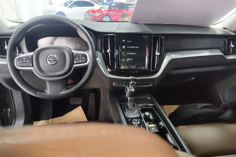 Used Volvo XC60 2019 T5 4x4 Smart Edition China V Standard Center Console