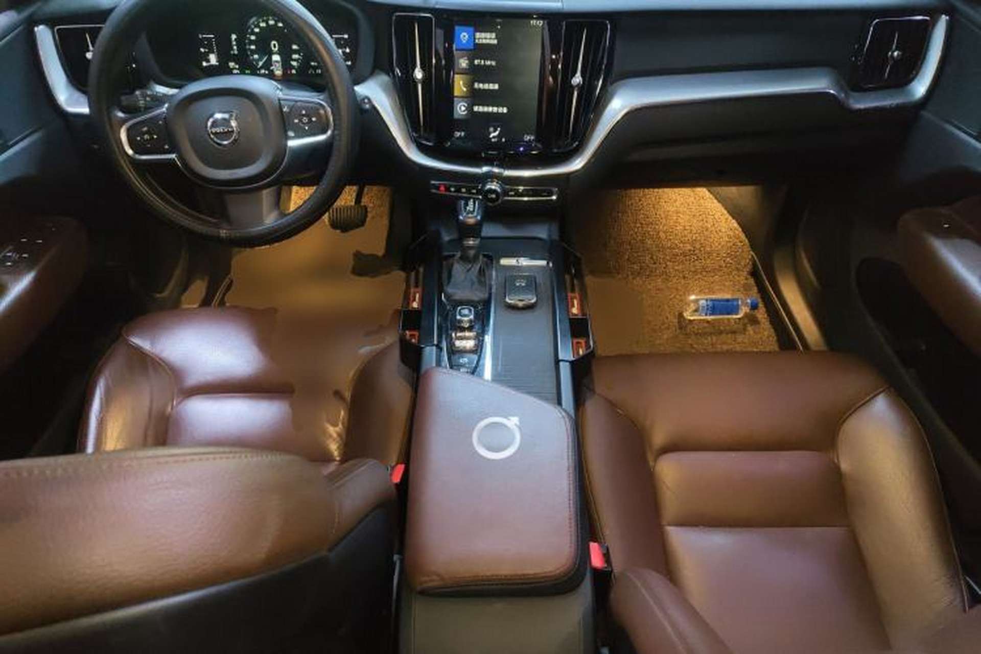 Used Volvo XC60 2019 T5 4x4 Smart Edition China V Standard Center Console