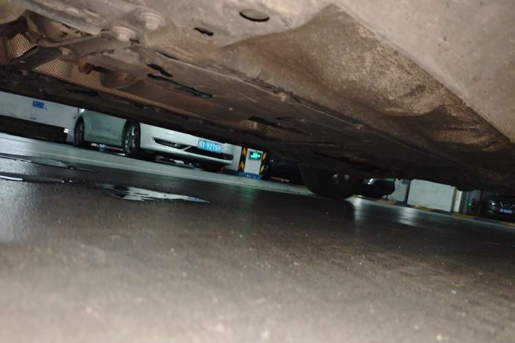 Used Volvo XC60 2019 T4 Zhiyi Edition China VI Chassis Front Left