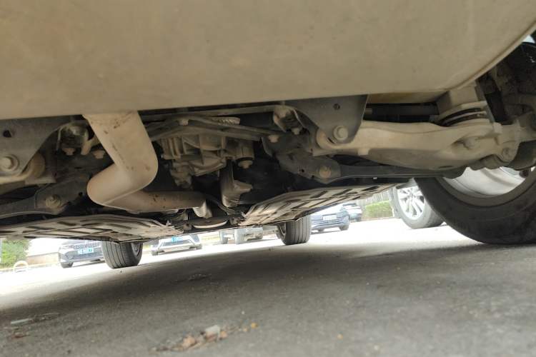 Used Volvo XC60 2019 T5 4x4 Smart Edition China VI Standard Chassis Rear