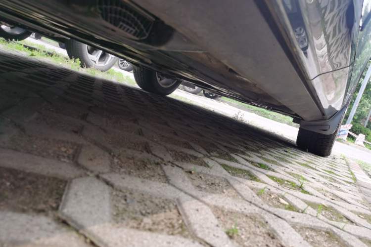 Used Volvo XC60  Chassis Rear Right