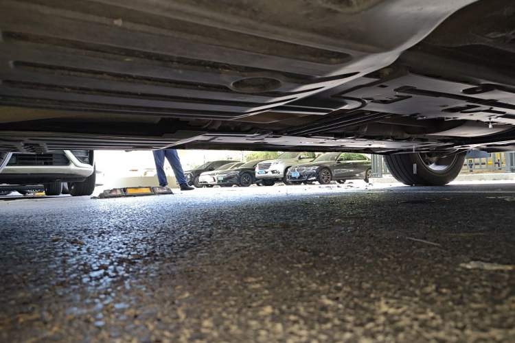 Used Volvo XC60 2019 T5 4x4 Smart Edition China V Standard Chassis Rear Right