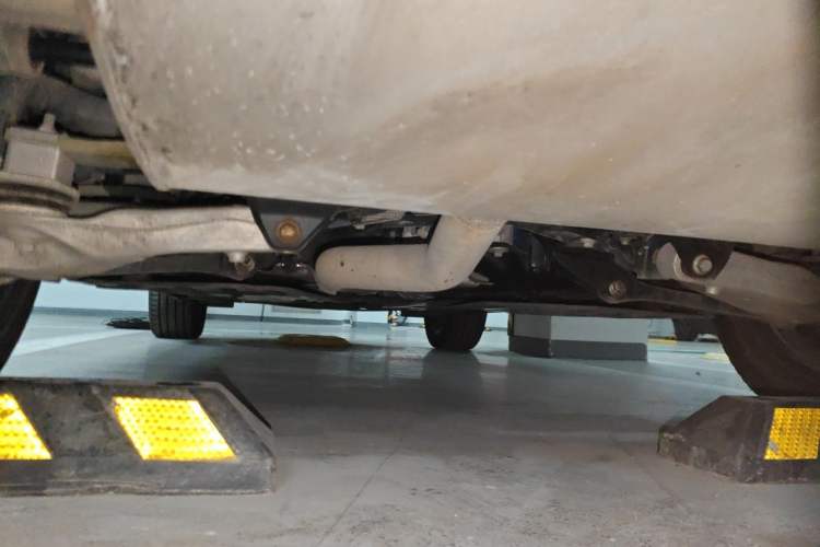 Used Volvo XC60 2019 T5 4x4 Smart Edition China V Standard Chassis Rear