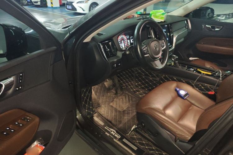 Used Volvo XC60 2019 T4 Zhiyi Edition China VI Driver Seat