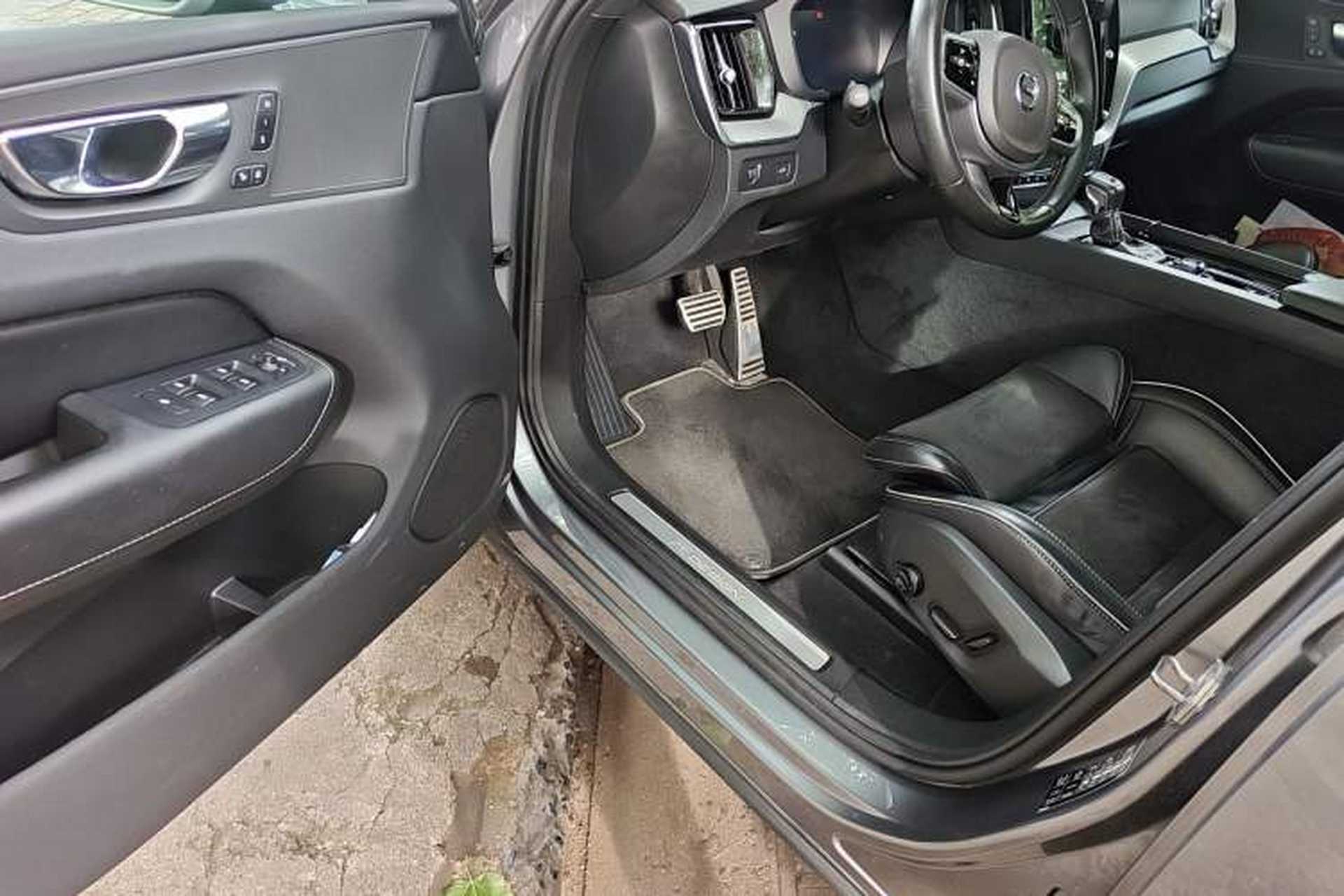 Used Volvo XC60 2019 T5 4x4 Zhiyuan Sport Edition China V Standard Driver Seat