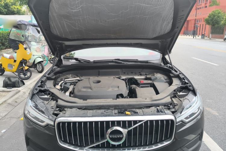 Used Volvo XC60 2019 T5 4x4 Smart Edition China V Standard Engine Bay
