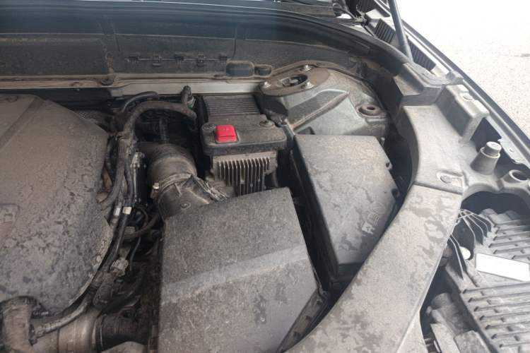 Used Volvo XC60 2019 T5 4x4 Smart Edition China V Standard Engine Bay Left