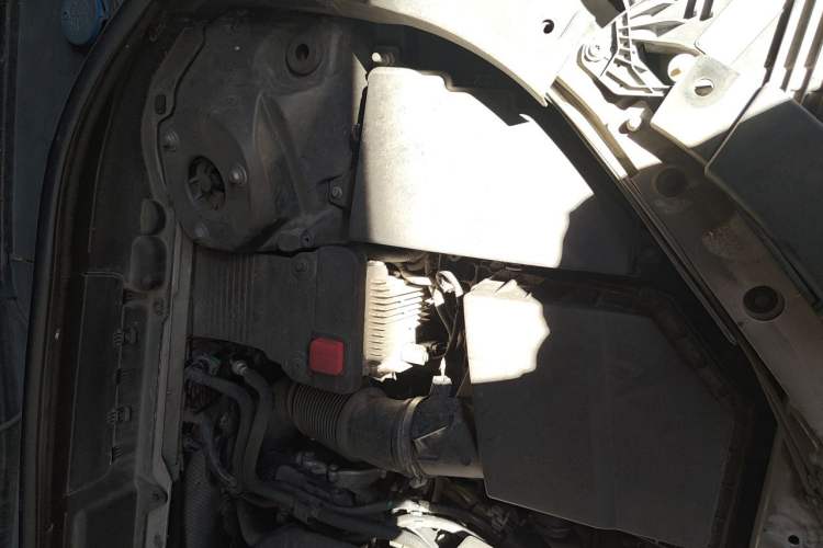Used Volvo XC60 2019 T5 4x4 Smart Edition China V Standard Engine Bay Left