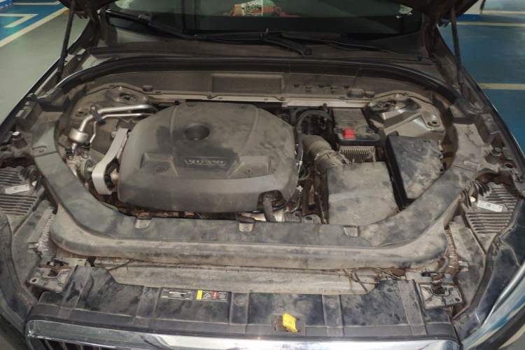 Used Volvo XC60 2019 T4 Zhiyi Edition China VI Engine Bay