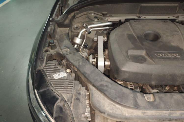 Used Volvo XC60 2019 T4 Zhiyi Edition China VI Engine Bay Right