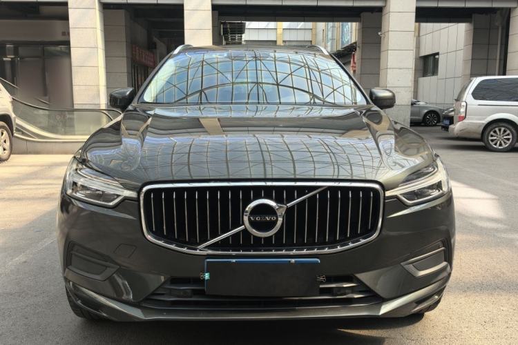 Used Volvo XC60 2019 T5 4x4 Smart Edition China V Standard Exterior 1