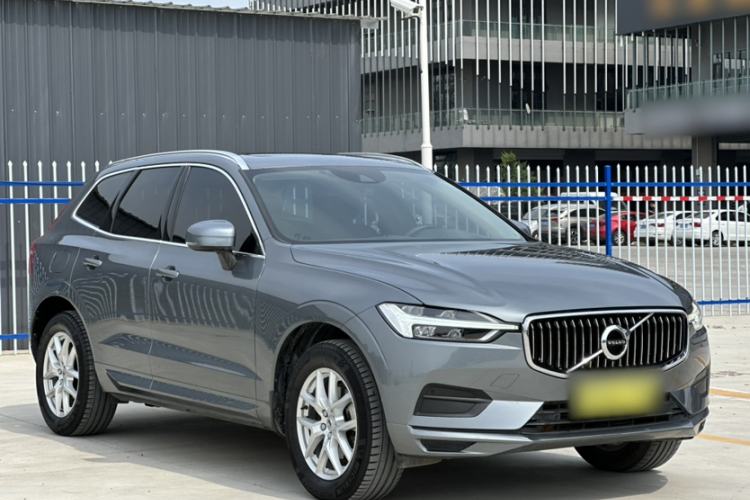 Used Volvo XC60 2019 T5 4x4 Smart Edition China V Standard Exterior 1