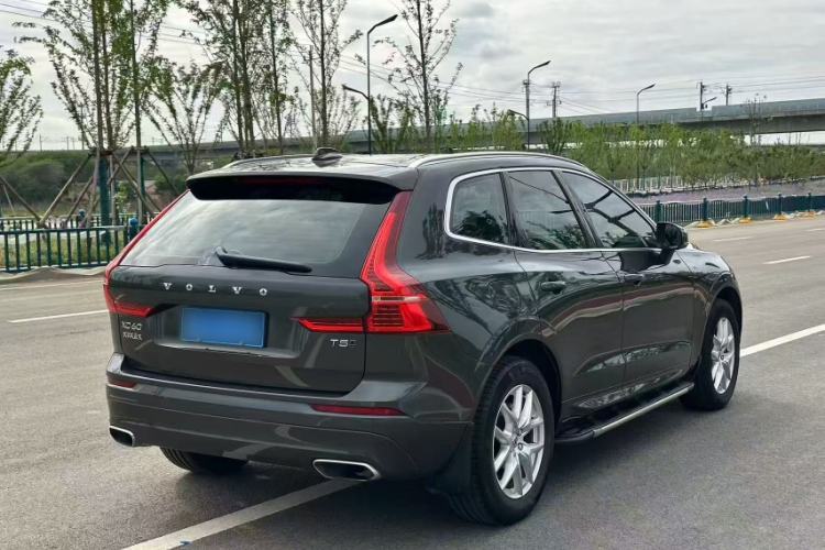 Used Volvo XC60 2019 T5 4x4 Smart Edition China VI Standard Exterior 1