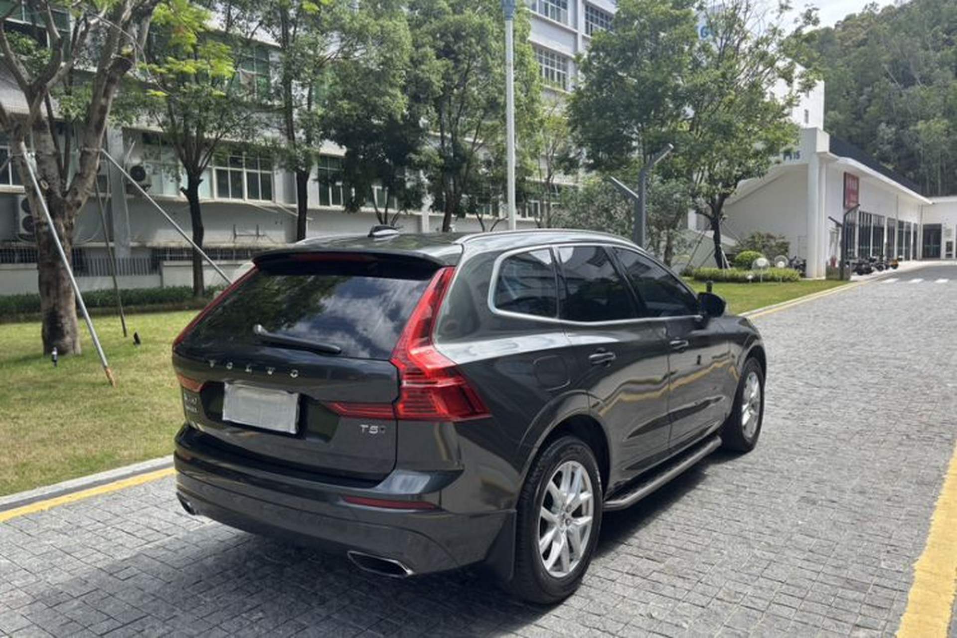 Used Volvo XC60 2019 T5 4x4 Smart Edition China V Standard Exterior 1