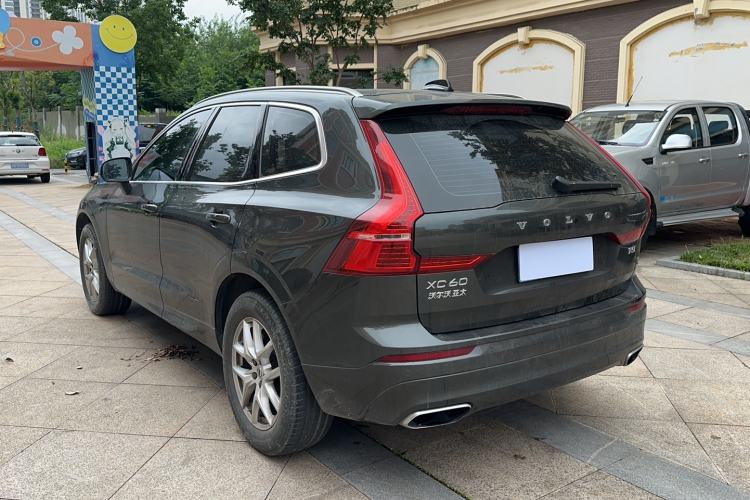 Used Volvo XC60 2019 T5 4x4 Smart Edition China V Standard Exterior 1