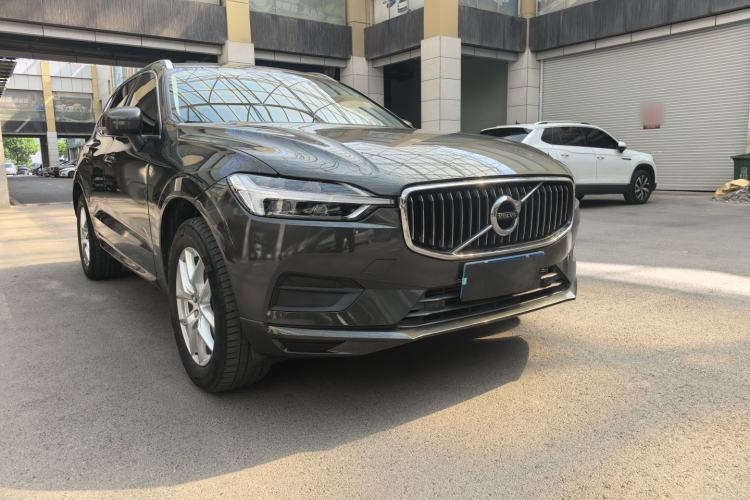 Used Volvo XC60 2019 T5 4x4 Smart Edition China V Standard Exterior 2