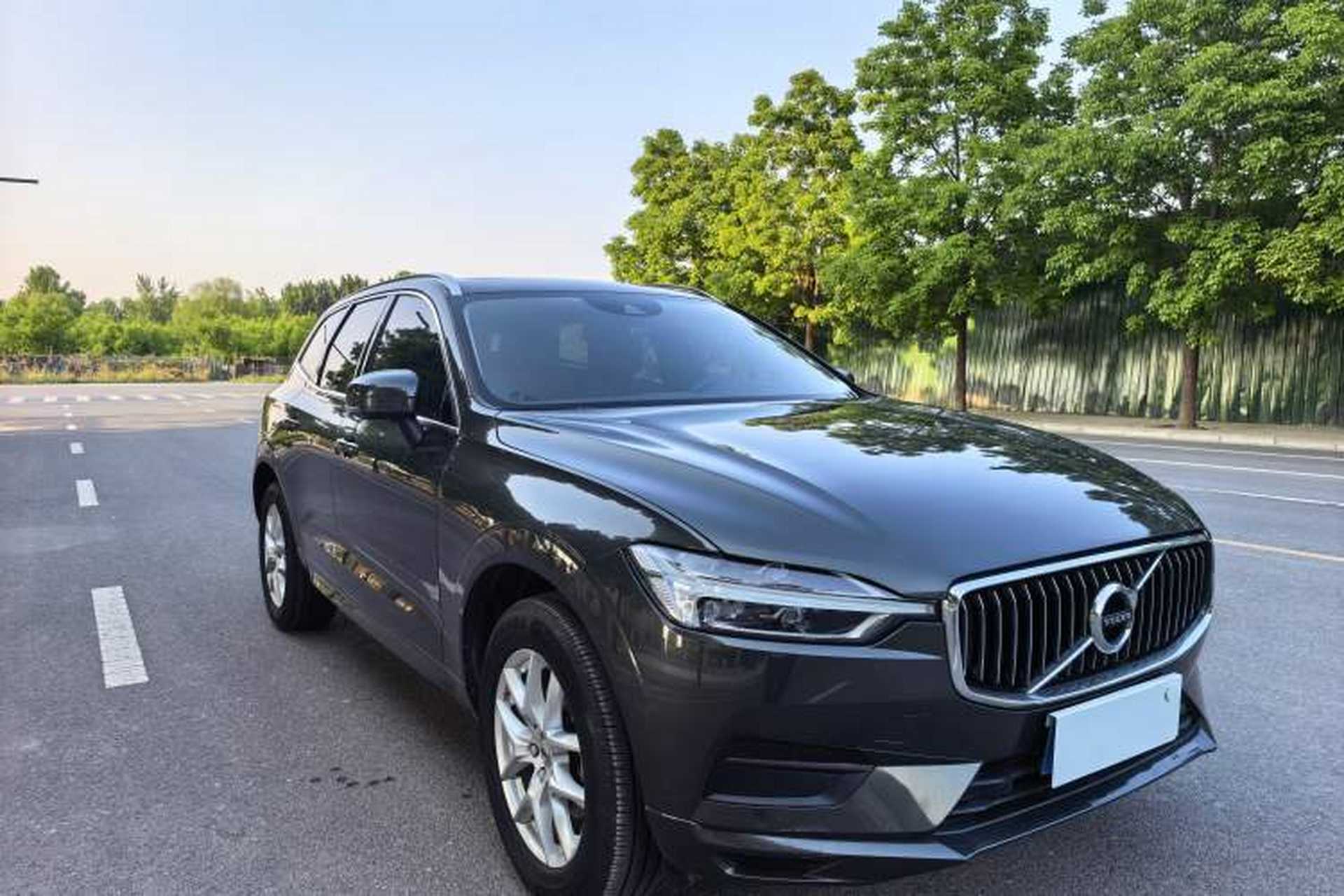 Used Volvo XC60 2019 T5 4x4 Smart Edition China VI Standard Exterior 2