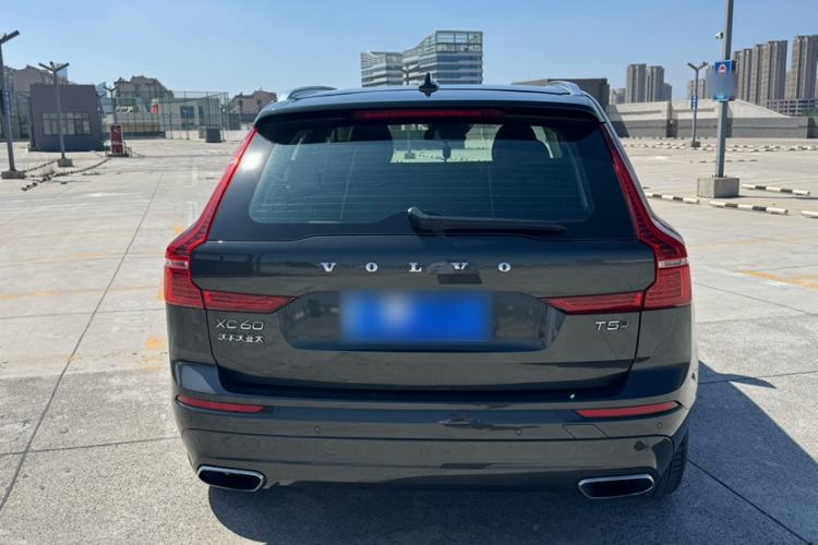Used Volvo XC60 2019 T5 4x4 Smart Edition China V Standard Exterior 2