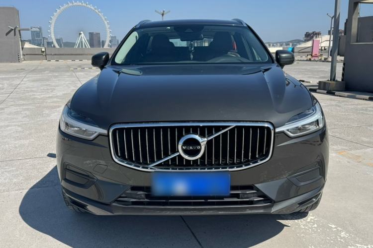 Used Volvo XC60 2019 T5 4x4 Smart Edition China V Standard Exterior 3