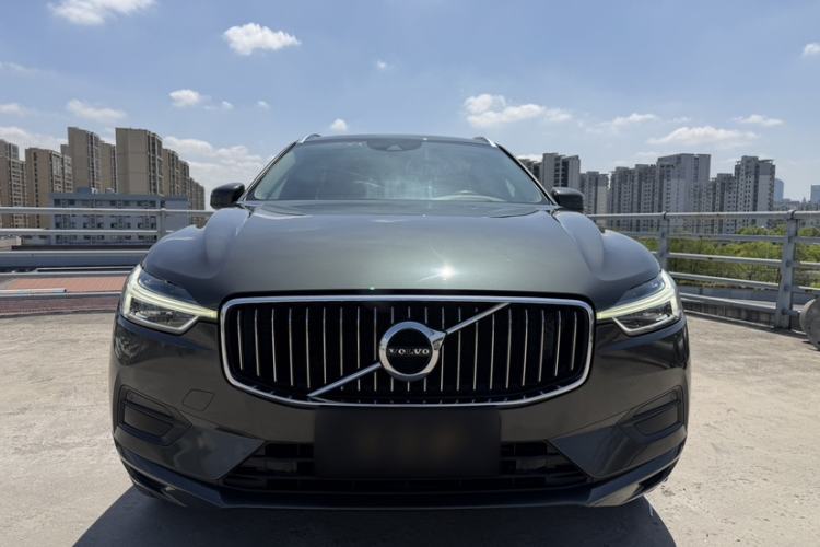 Used Volvo XC60 2019 T5 4x4 Smart Edition China VI Standard Exterior 3