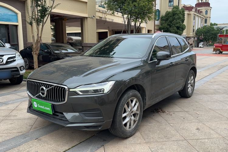 Used Volvo XC60 2019 T5 4x4 Smart Edition China V Standard Exterior 3