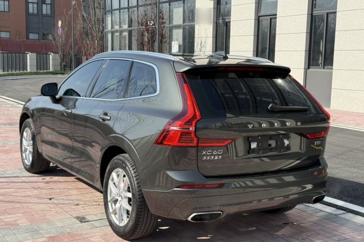 Used Volvo XC60 2019 T5 4x4 Smart Edition China VI Standard Exterior 4