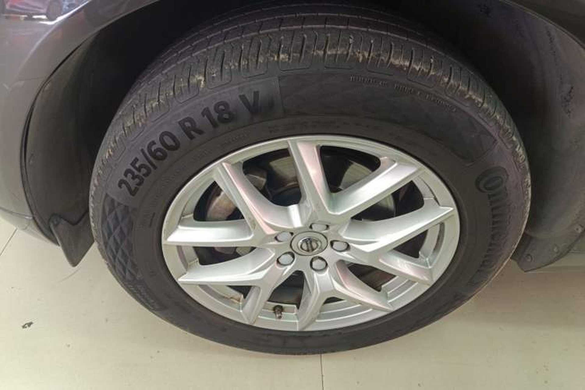 Used Volvo XC60 2019 T5 4x4 Smart Edition China VI Standard Exterior 4