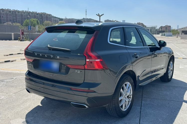 Used Volvo XC60 2019 T5 4x4 Smart Edition China V Standard Exterior 5