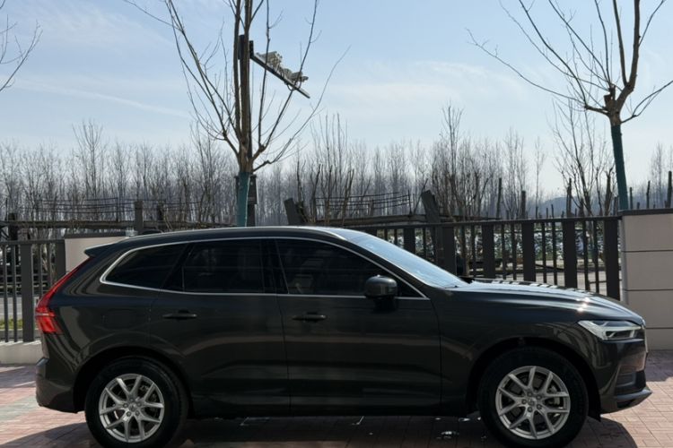 Used Volvo XC60 2019 T5 4x4 Smart Edition China VI Standard Exterior 7