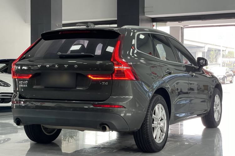 Used Volvo XC60 2019 T4 Zhiyi Edition China VI Exterior 7