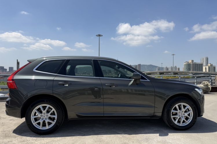 Used Volvo XC60 2019 T5 4x4 Smart Edition China VI Standard Exterior 7