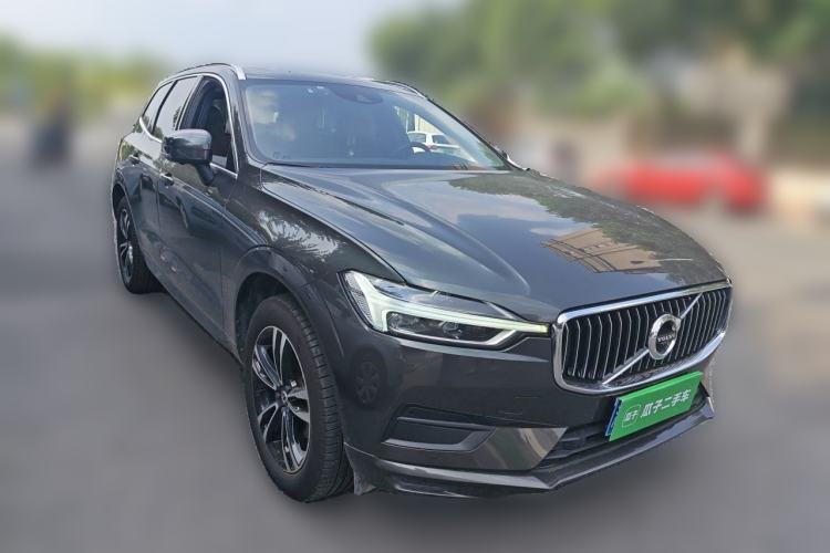 Used Volvo XC60 2019 T5 4x4 Zhiyuan Edition China VI Standard Front Right 45 Deg
