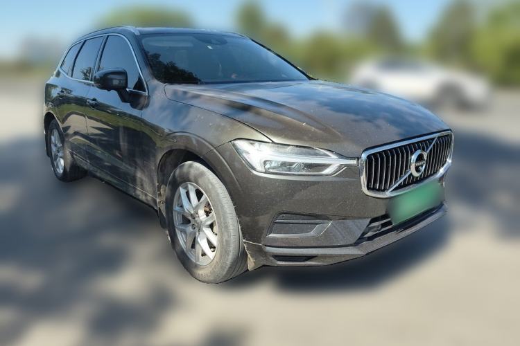 Used Volvo XC60 2019 T5 4x4 Smart Edition China V Standard Front Right 45 Deg