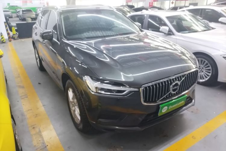Used Volvo XC60 2019 T5 4x4 Smart Edition China VI Standard Front Right 45 Deg
