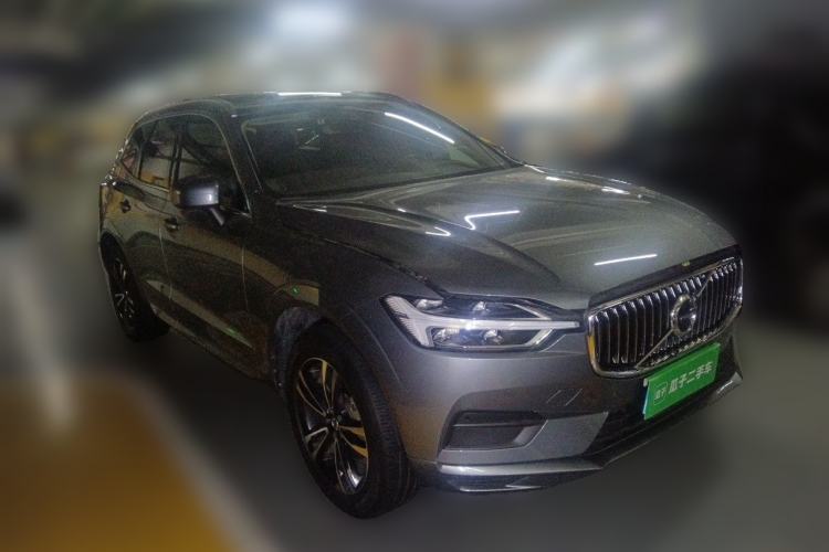 Used Volvo XC60 2019 T5 4x4 Smart Edition China V Standard Front Right 45 Deg