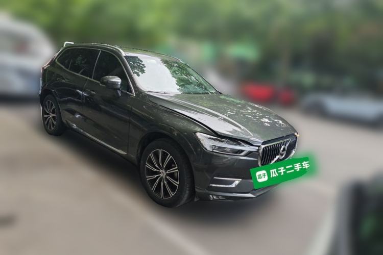 Used Volvo XC60 2019 T5 4x4 Zhiya Luxury Edition China V Standard Front Right 45 Deg