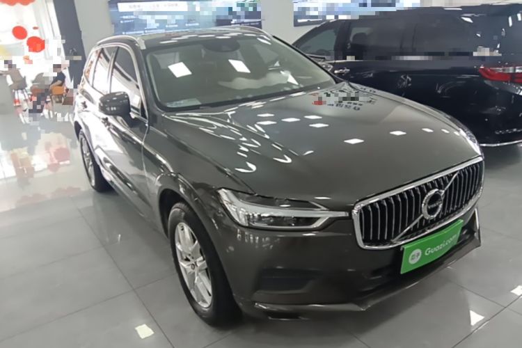 Used Volvo XC60 2019 T4 Zhiyi Edition China VI Front Right 45 Deg
