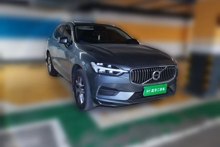 Used Volvo XC60 2019 T5 4x4 Smart Edition China V Standard Front Right 45 Deg