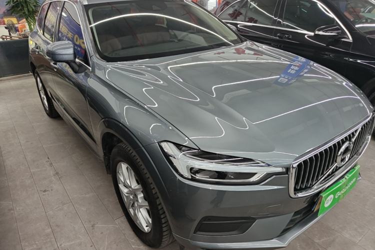 Used Volvo XC60 2019 T5 4x4 Smart Edition China V Standard Front Right 45 Deg