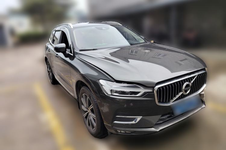 Used Volvo XC60 2019 T5 4x4 Zhiya Luxury Edition China V Standard Front Right 45 Deg
