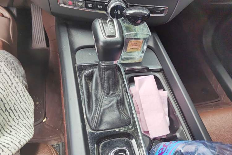 Used Volvo XC60 2019 T5 4x4 Smart Edition China V Standard Gear Lever