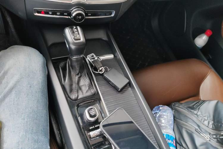 Used Volvo XC60 2019 T5 4x4 Smart Edition China V Standard Gear Lever