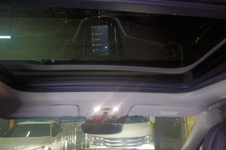 Used Volvo XC60 2019 T5 4x4 Smart Edition China V Standard Headliner