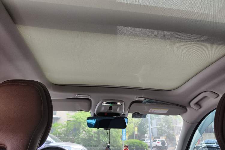 Used Volvo XC60 2019 T5 4x4 Smart Edition China VI Standard Headliner