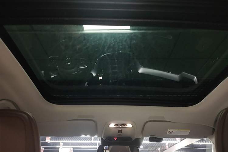 Used Volvo XC60 2019 T5 4x4 Smart Edition China VI Standard Headliner